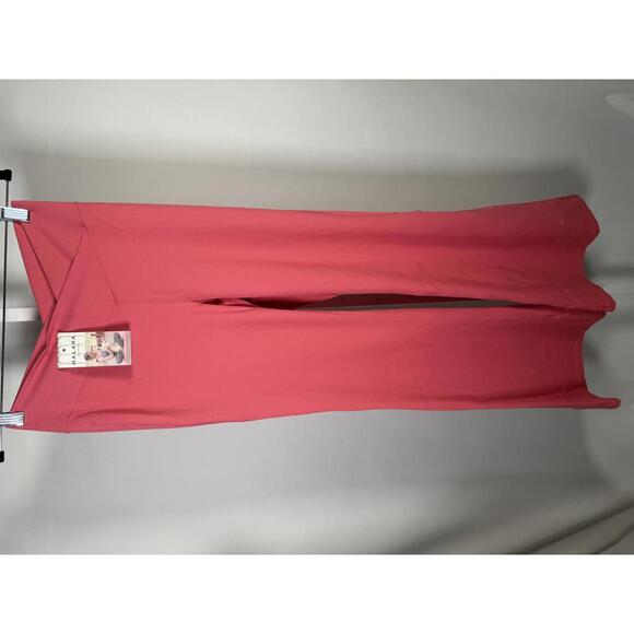 NWT Halara Women's Pink Yoga Flare Leggings with Scrunch Back Detail Size M - Picture 3 of 7
